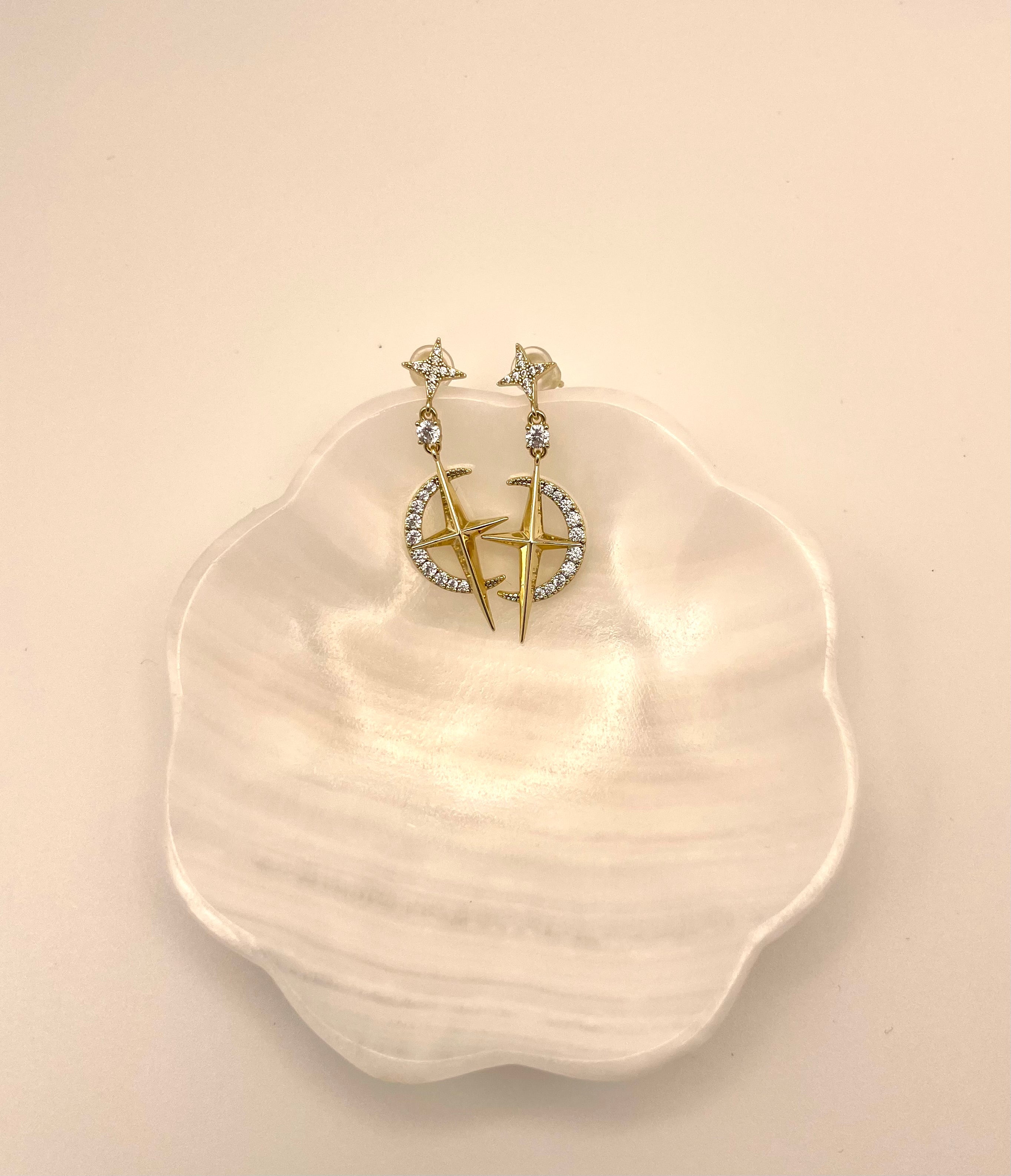 Luna Studs