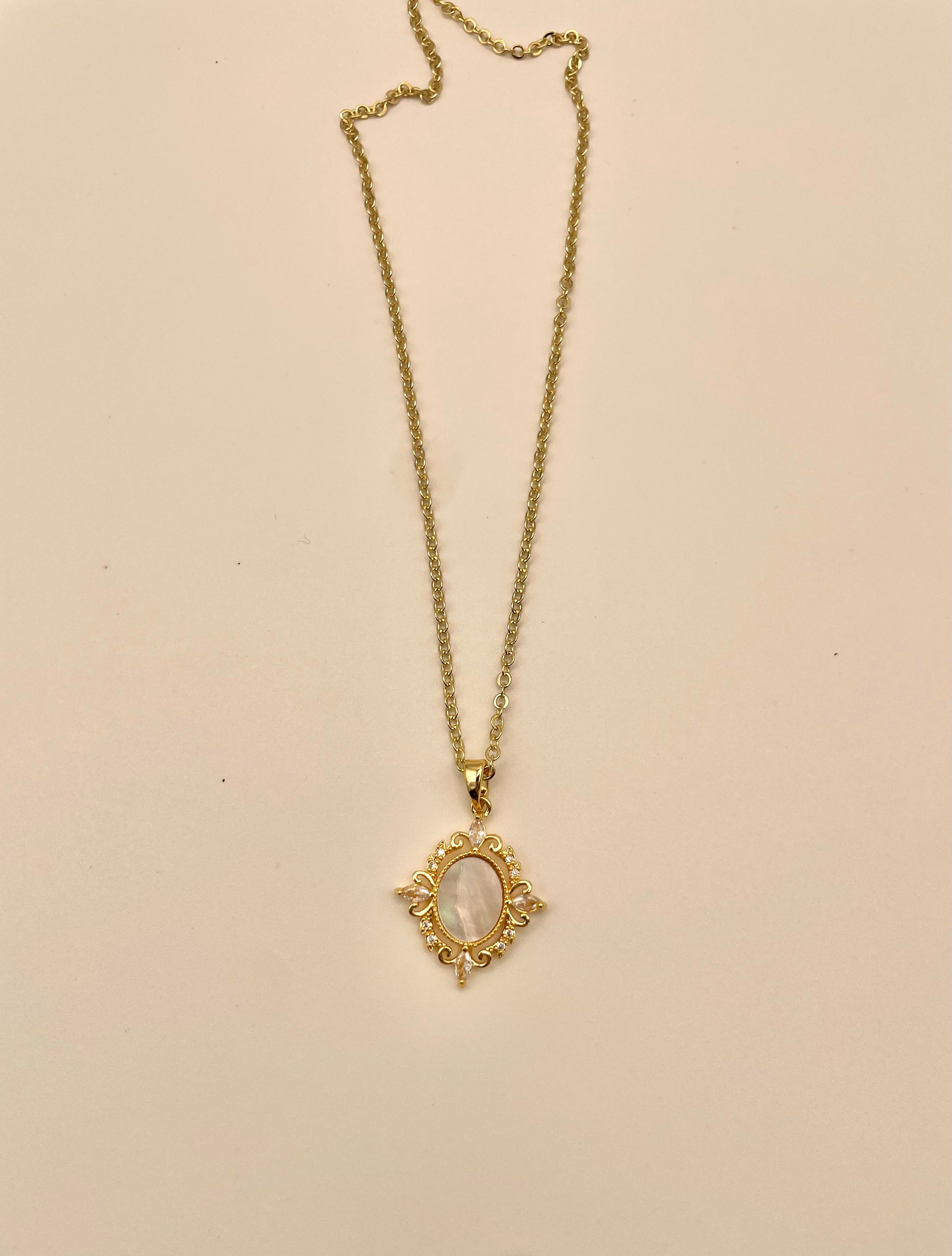 Mirror of Pearl Vintage Necklace