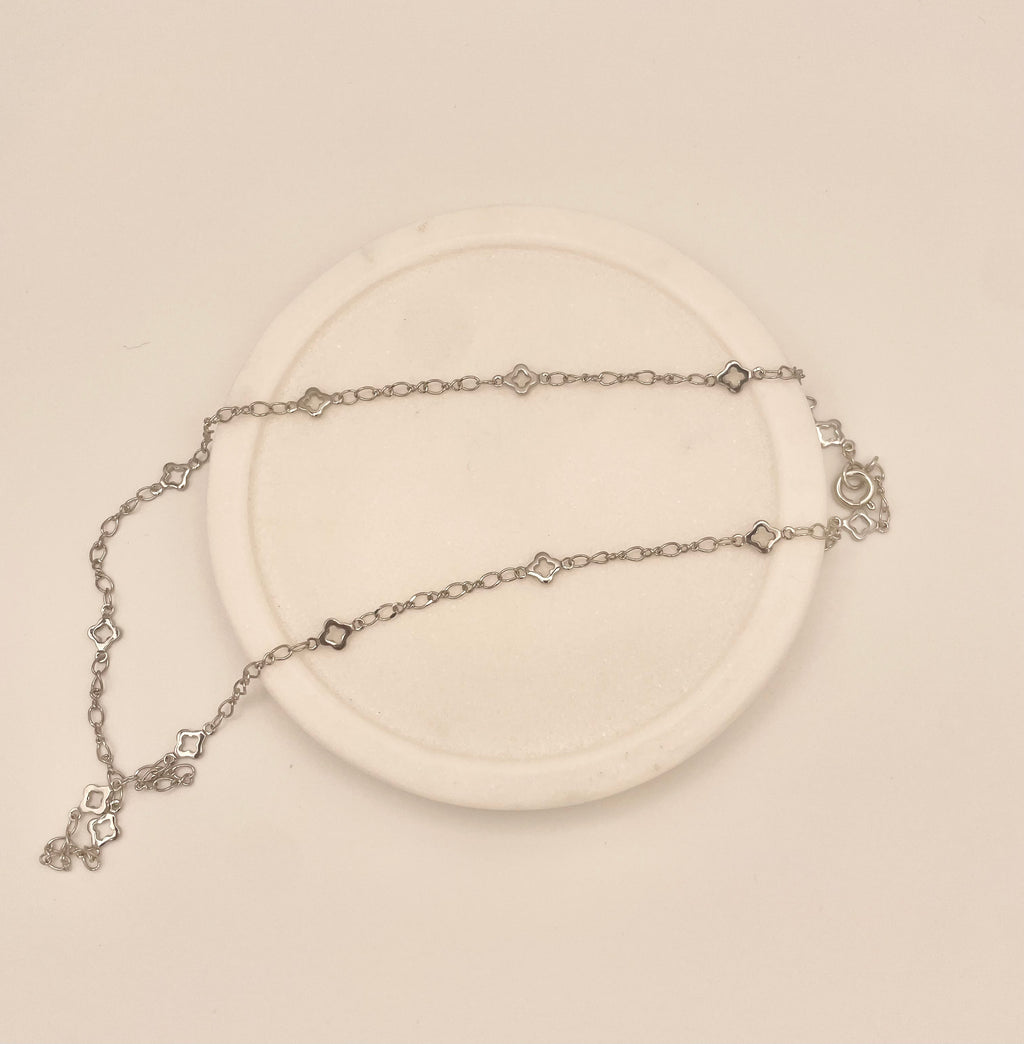 Elain Necklace
